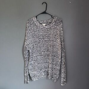 H&M black and white sweater size small